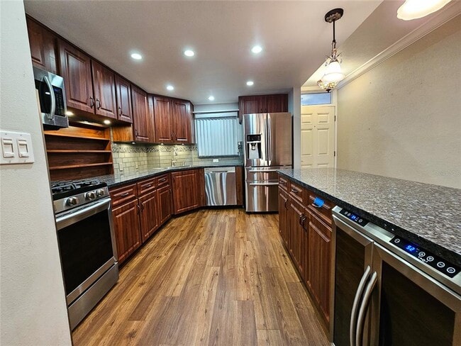 Foto del edificio - 6020 Shore Blvd S