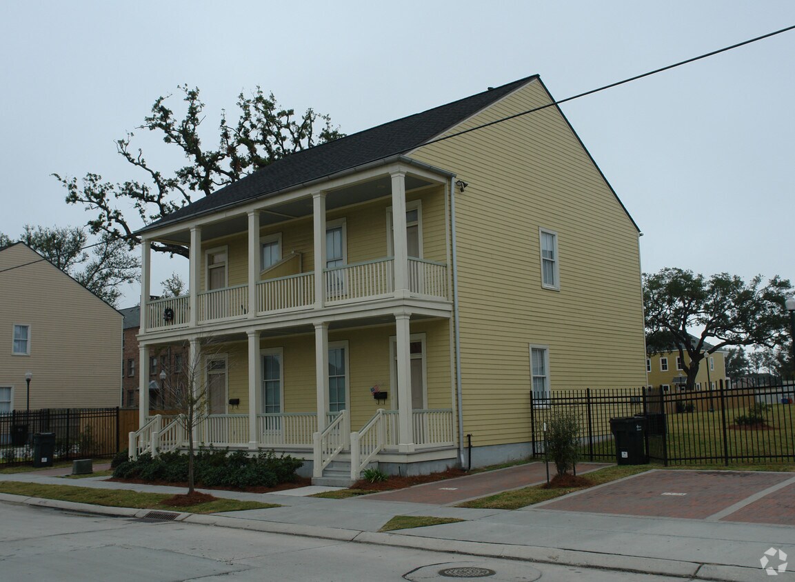 630 Felicity St, New Orleans, LA 70130 Apartments in New Orleans, LA