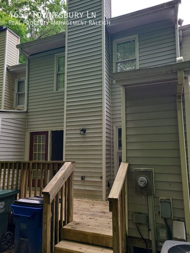 Photo - 4655 Townesbury Ln House