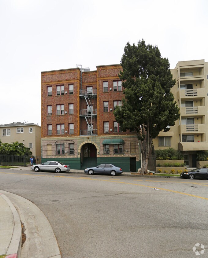 Foto del edificio - Sammy Davis Junior Manor Apartments
