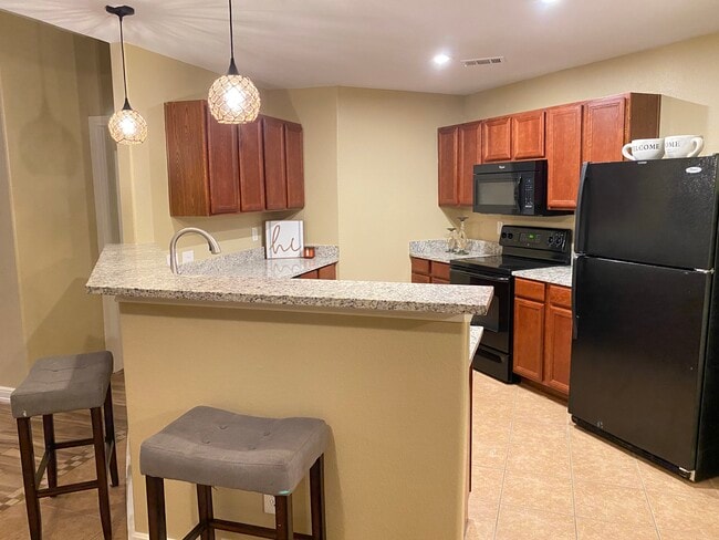 Building Photo - 513 Paddle Dr