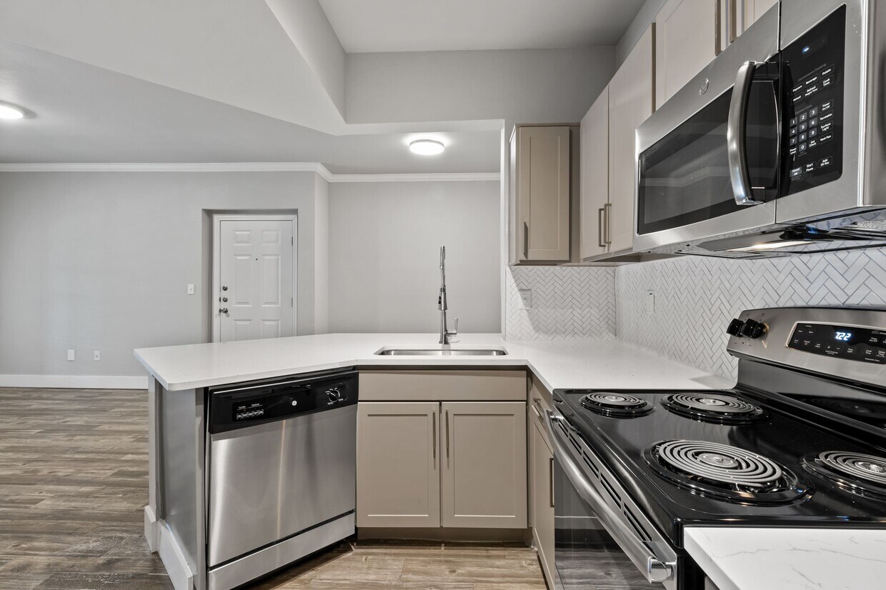 Saratoga Ridge Apartments Austin, TX