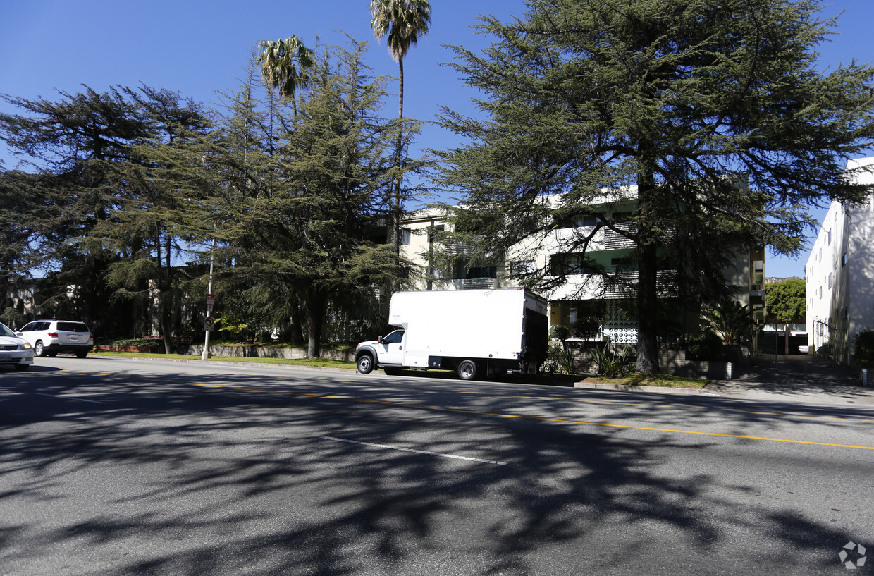 Building Photo - Los Feliz