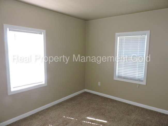 Foto del edificio - 42472 Fairgrounds Rd