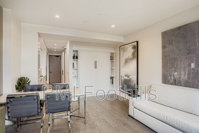 Building Photo - 1901 Wazee St