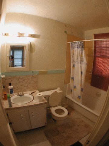 Building Photo - 524 E 6th St