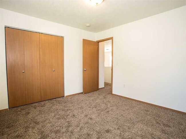 Foto del edificio - 4301 N Blake Rd