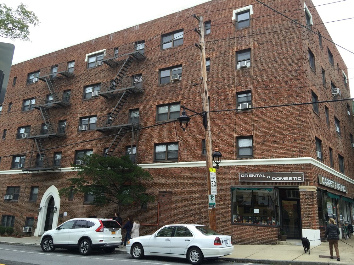 17 Addison St, Larchmont, NY 10538 Apartments in Larchmont, NY