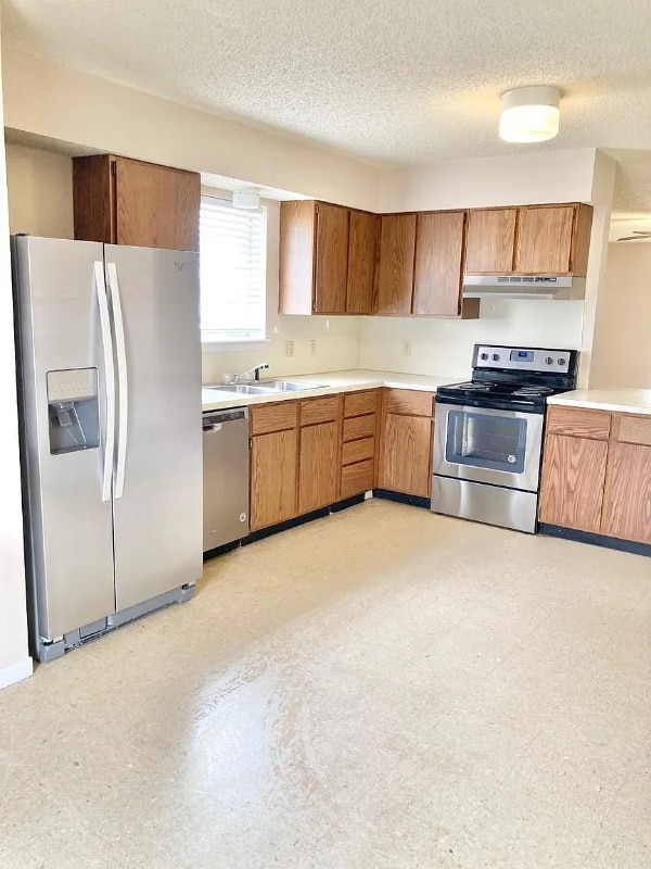 Building Photo - 727 Chaparral Cir