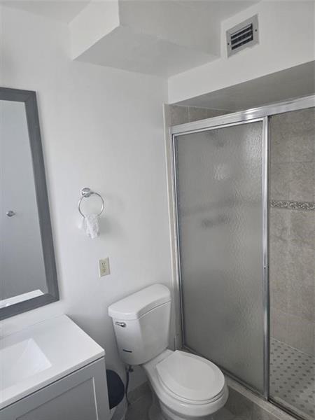 Primary Photo - 2800 Somerset Dr