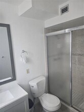 Building Photo - 2800 Somerset Dr