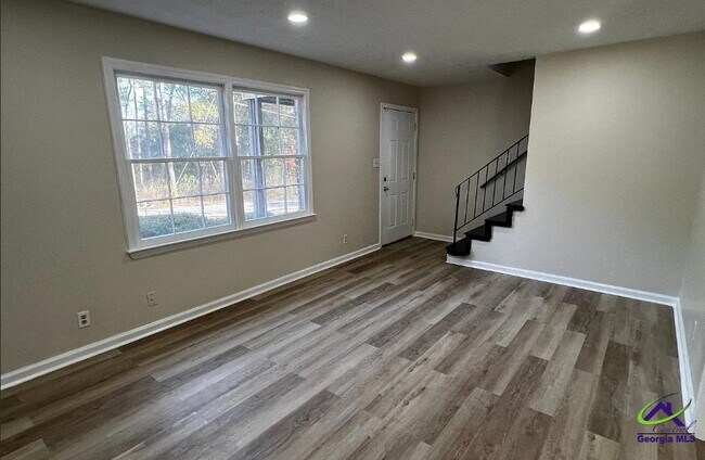 Foto del edificio - 1636 Huntley Ridge Dr