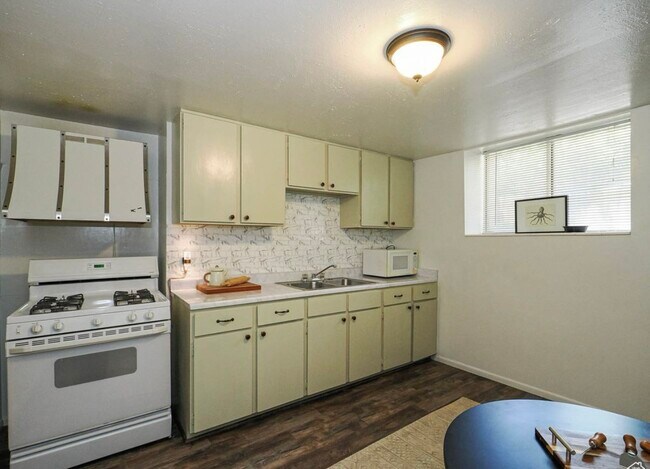 Foto del edificio - 2513 S Park St