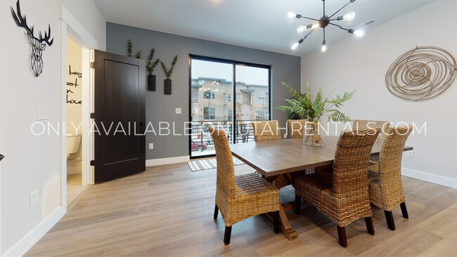 Foto del edificio - 1360 Gambel Oak Wy
