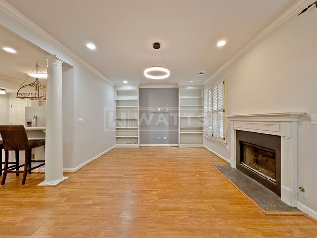 Building Photo - 2080 Stone Brook Dr