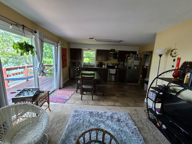 Foto del edificio - 28658 W Lake Dr