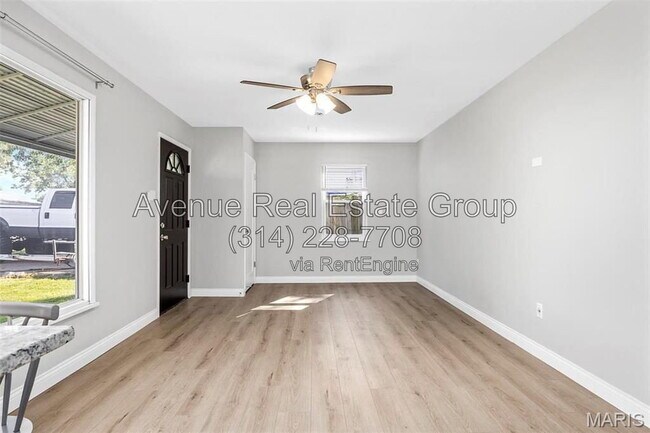 Building Photo - 6434 Vita Dr
