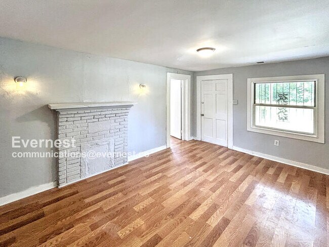 Foto del edificio - 2028 Powderly Ave SW