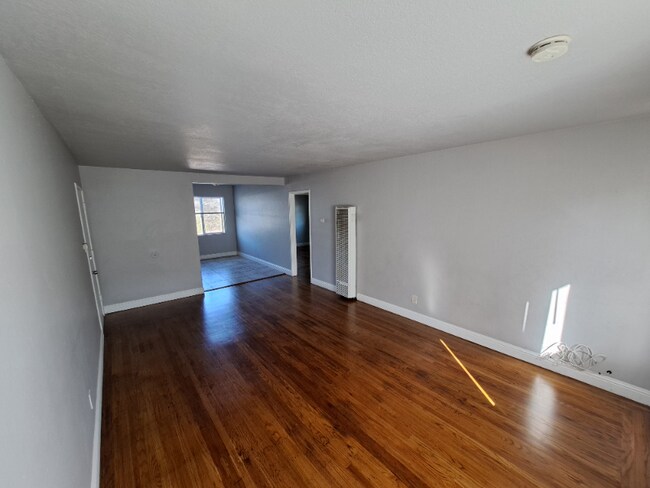 Foto del edificio - 2641 74th Ave