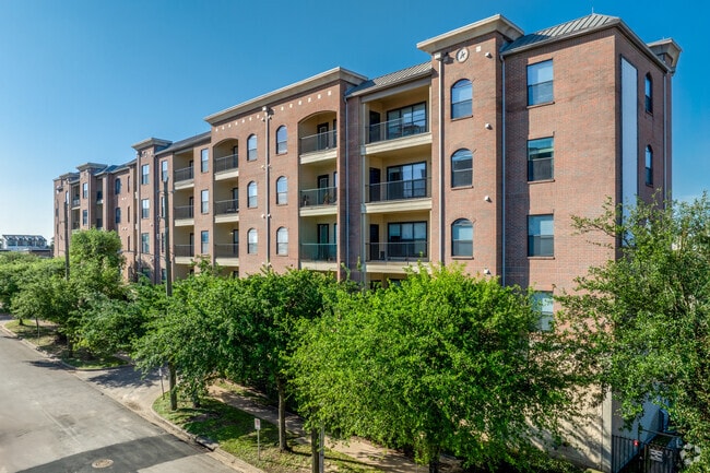 Street View of Community - Canal Street Flats