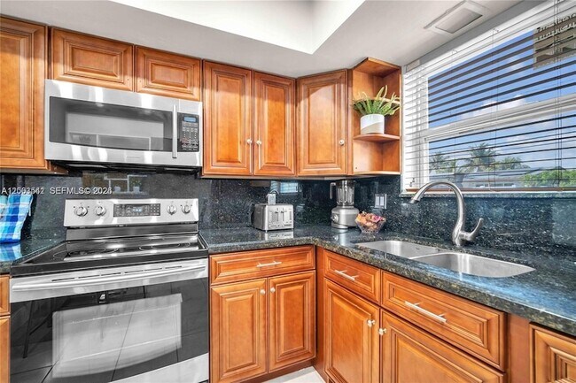 Foto del edificio - 2825 SW 5th St