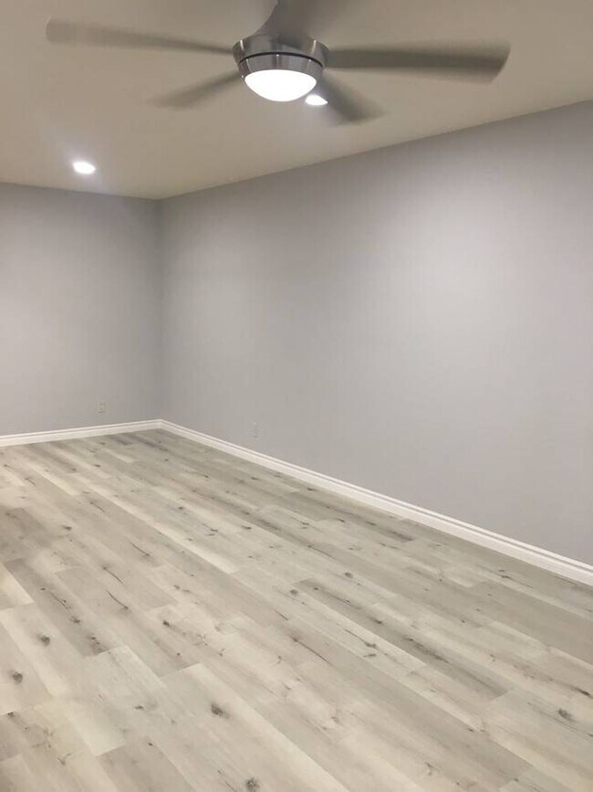 Foto del edificio - 12560 Carmel Creek Rd