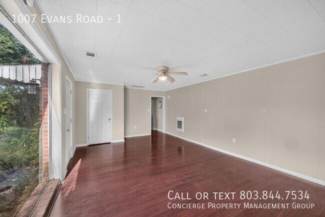 Foto del edificio - 1007 Evans Rd