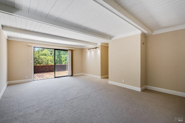 Foto del edificio - 153 Wild Horse Valley Dr