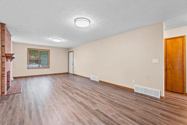 Foto del edificio - 1506/1508 Jessica St