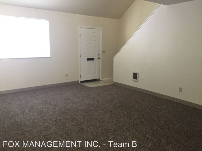 Foto del edificio - 3602-3604 N Gantenbein Ave