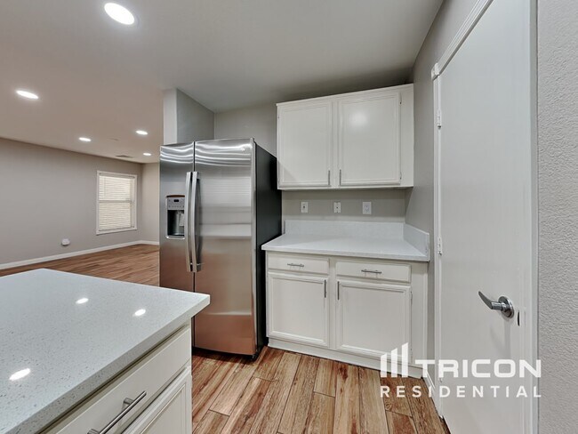 Building Photo - 102 Health Aster Court Las Vegas NV