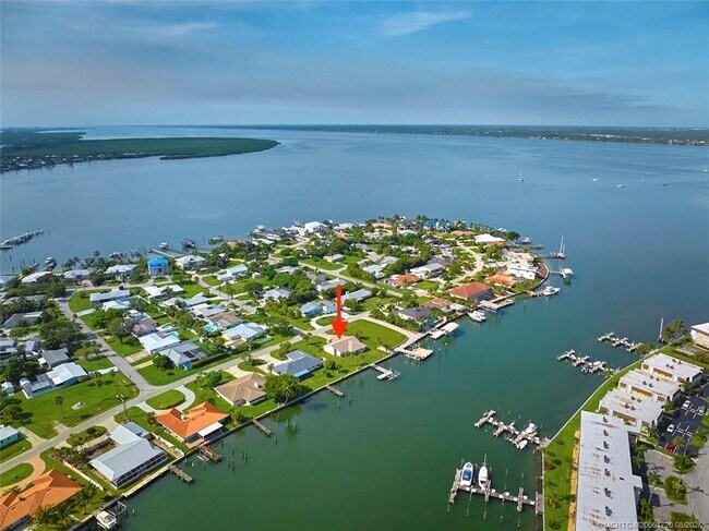 Foto del edificio - 1534 Thumb Point Dr