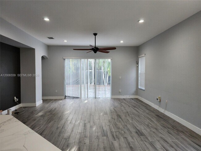 Foto del edificio - 23902 SW 108th Ave