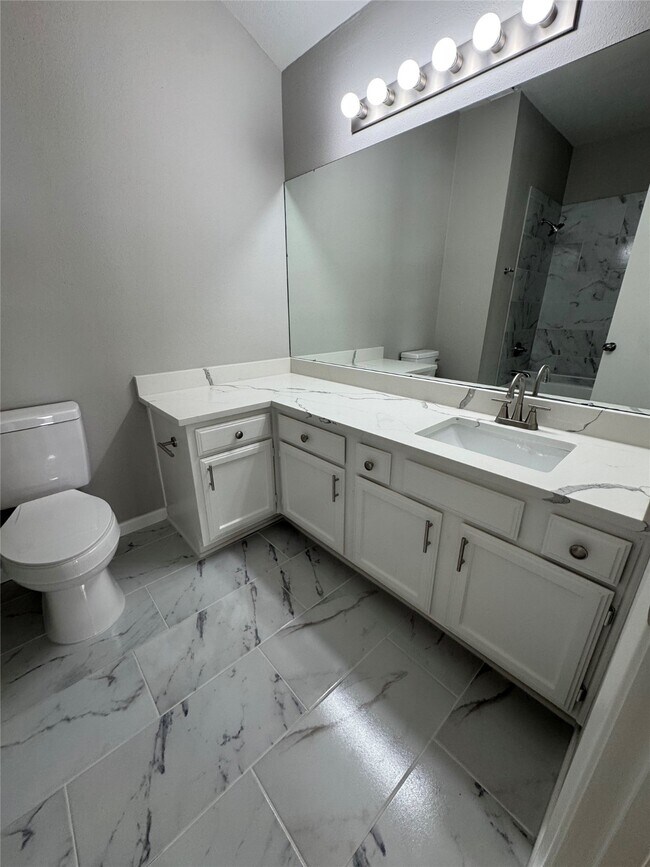 Foto del edificio - 3111 Timber View Dr