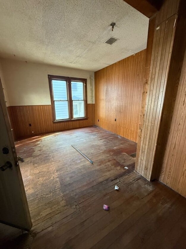 Foto del edificio - 989 W Packard St