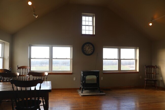 Foto del edificio - 2596 Highgate Rd