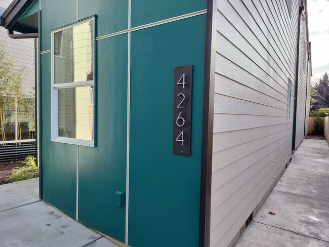 Foto del edificio - 4264 NE Going St