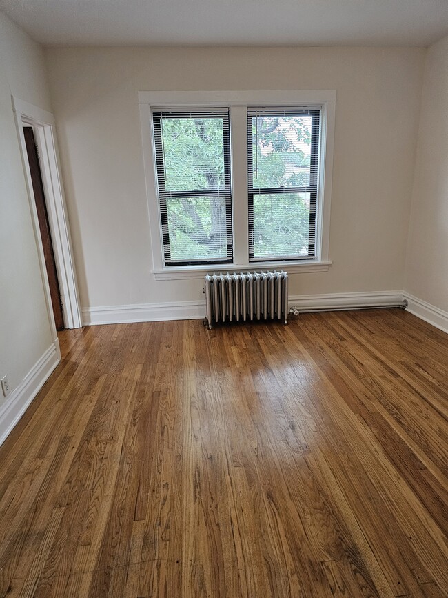Sala de estar - 3749 W Grace St