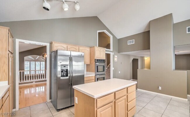 Foto del edificio - 2113 N Cedar Hills St