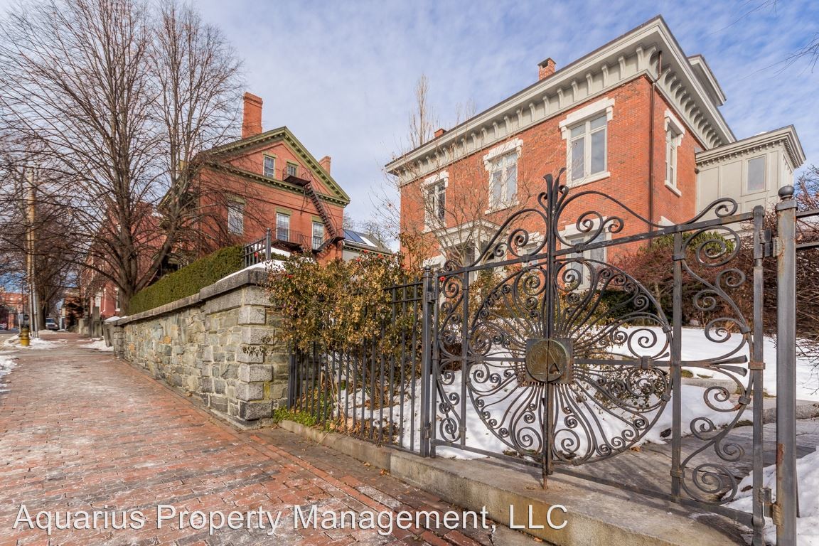 Primary Photo - 2 br, 2 bath House - 77A Park St