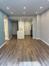 Building Photo - 31 Greenridge Ave