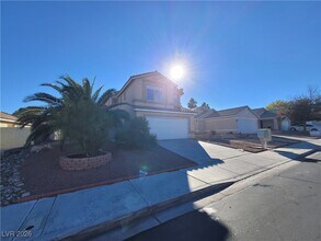 Building Photo - 25 Newburg Ave