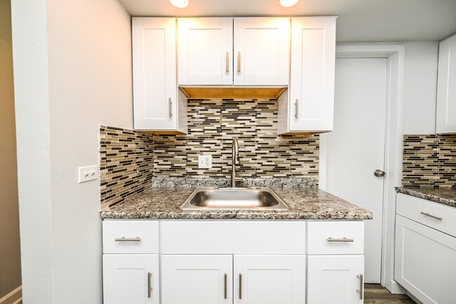 Foto del edificio - 2234 S Goebbert Rd