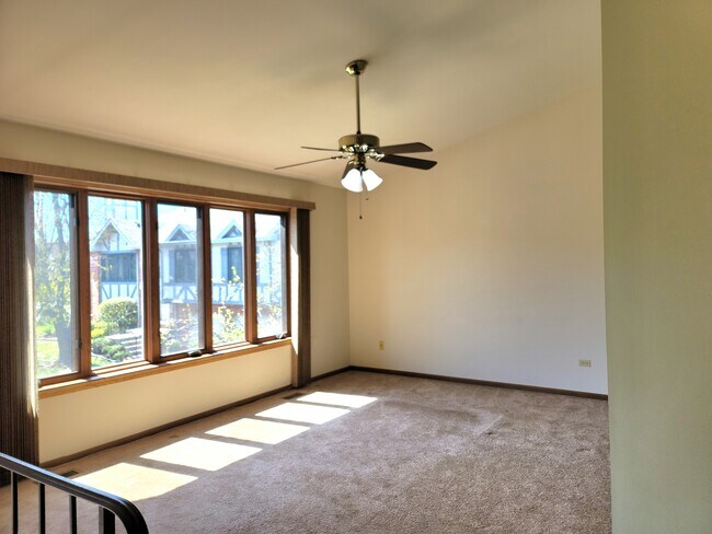 Building Photo - 17604 Cambridge Pl