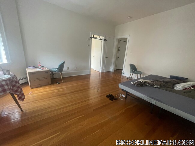 Foto del edificio - 1539 Beacon St