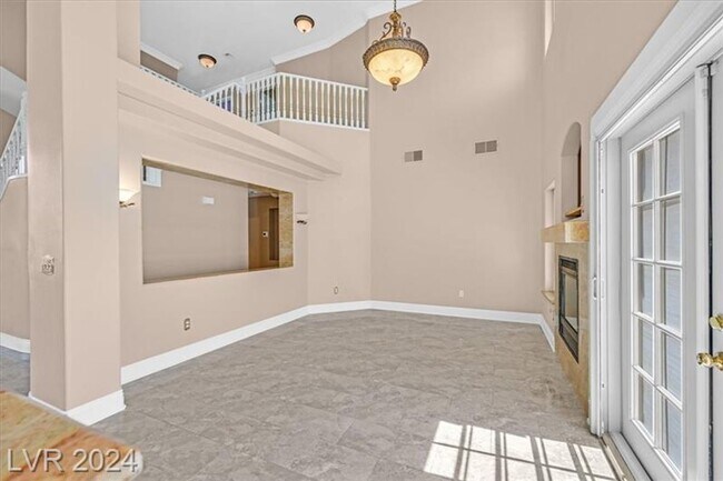 Building Photo - Amazing Home in Silverado Ranch