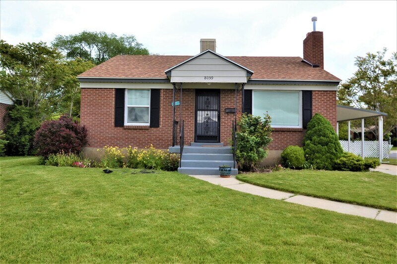 Primary Photo - 8059 S Pioneer St