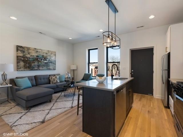 Photo - 3 bedroom in Chicago IL 60642 Apartment