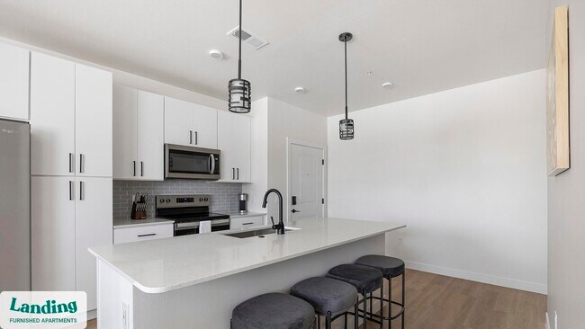 Foto del edificio - 255 N Camino Mercado