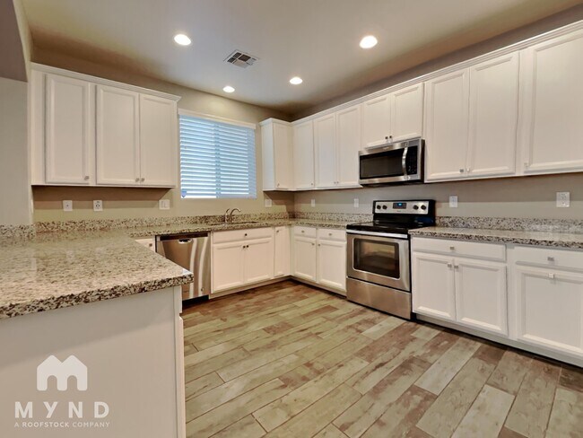 Foto del edificio - 3446 W Hayduk Rd